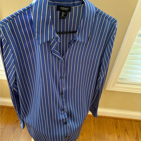 Jones New York Women’s Navy Striped Button Down Shirt - Picture 3 of 4